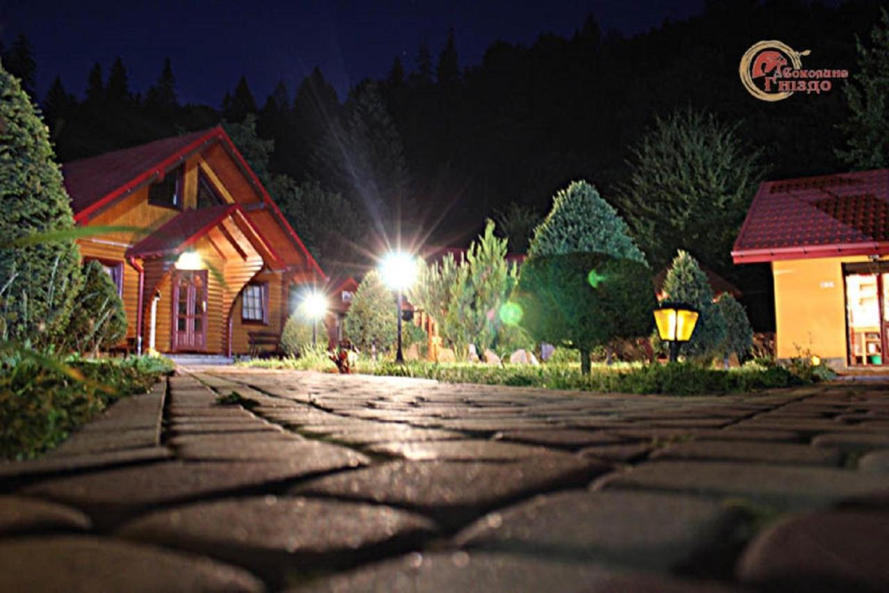 Hotel Sokolyne Gnizdo Korostov Exterior foto